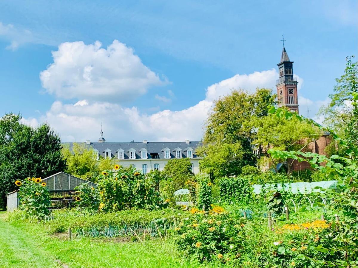 De Lotuspoort Met Mihr'S B&B In De Abdij Van Bornem Exterior photo