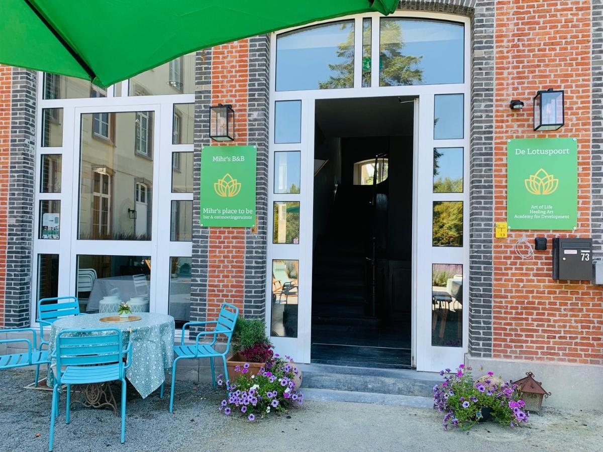 De Lotuspoort Met Mihr'S B&B In De Abdij Van Bornem Exterior photo